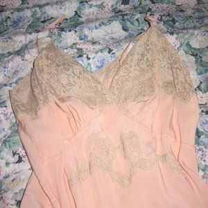 Vintage trousseau chemise (slip)